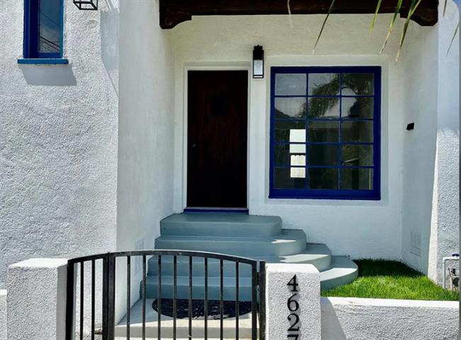 $1850 : HERMOSA casa Long Beach, CA🏡 image 1