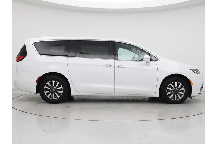 $25998 : Chrysler Pacifica Hybrid 202 image 7