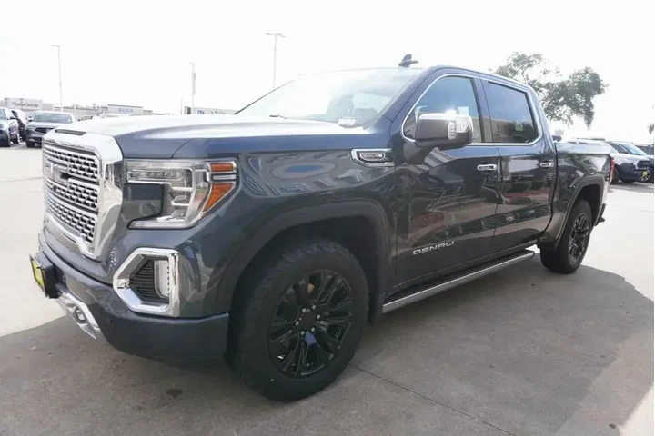 $39488 : GMC Sierra 1500 2019 4x4 Den image 2