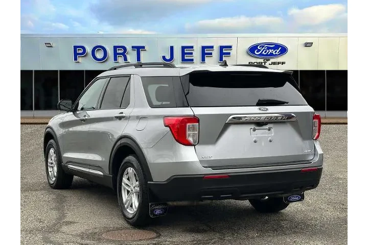 $25692 : Ford Explorer 2022 AWD XLT 4 image 8