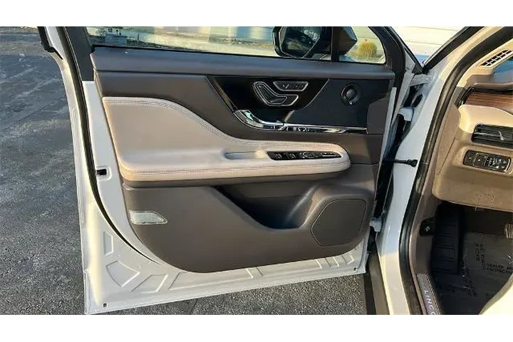 $27924 : Lincoln Corsair 2020 AWD Res image 10