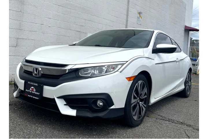 $13995 : 2017 Civic Coupe EX-T CVT image 2