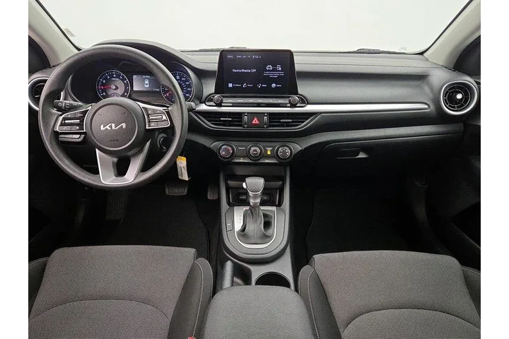 $18998 : Kia Forte 2024 LXS 4dr Sedan image 9