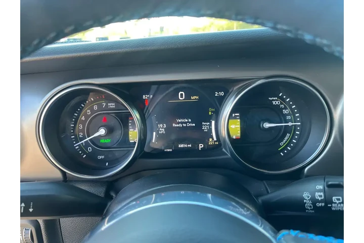 Jeep Wrangler Unlimited 2022 image 10