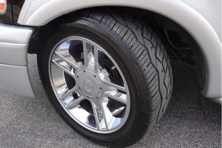 $22990 : 2003 F-150 Harley-Davidson image 3