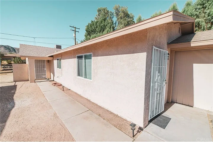 $1800 : RENTO DEPA, MORONGO VALLEY CA image 2