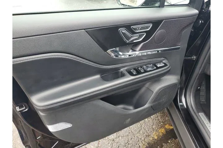 $36995 : Lincoln Corsair 2023 AWD Res image 10