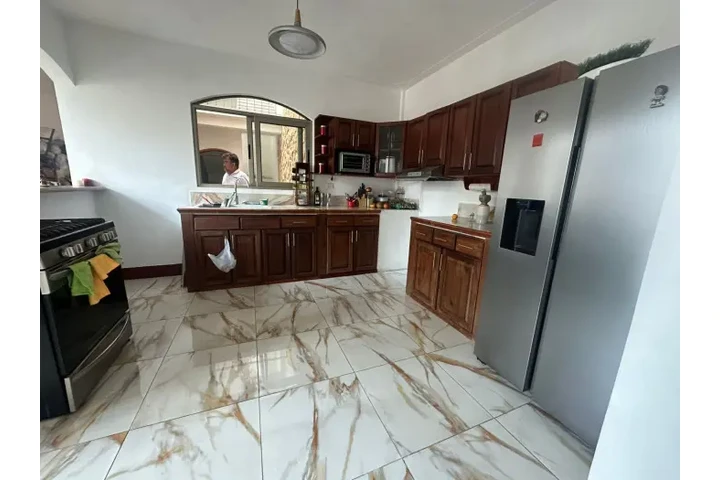 $354000 : Casa Sola en Venta en Santa Lu image 8
