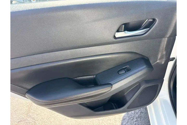 $22995 : Nissan Altima 2022 2.5 SR 4d image 9