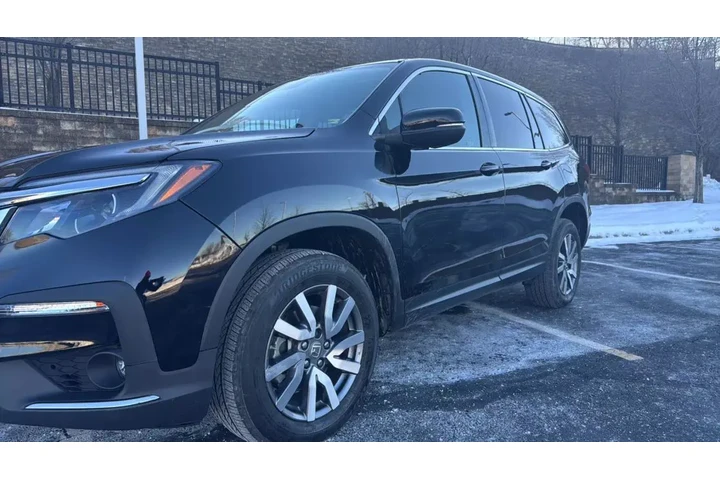 2021 HONDA PILOT image 2