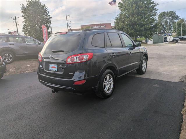 $9990 : 2012 Santa Fe GLS image 6