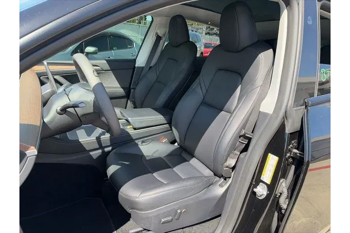 $32200 : Tesla Model Y 2024 Long Rang image 10