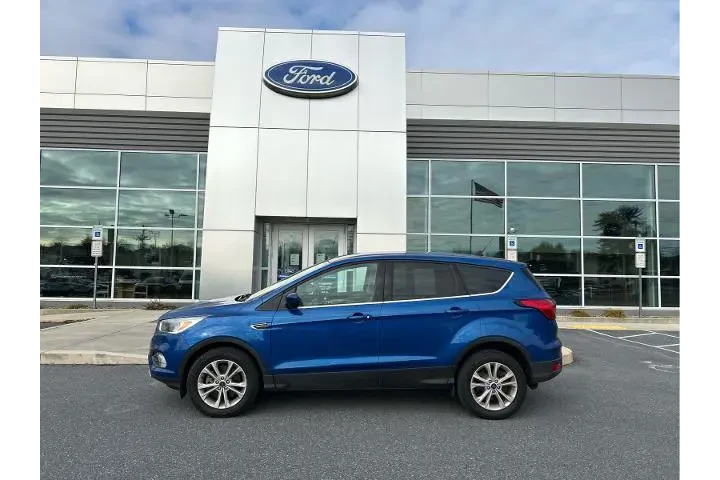 $11995 : Ford Escape 2019 AWD SE 4dr image 1
