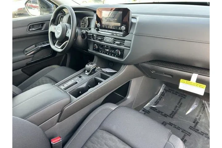 $38170 : Nissan Pathfinder 2025 S 4dr image 8