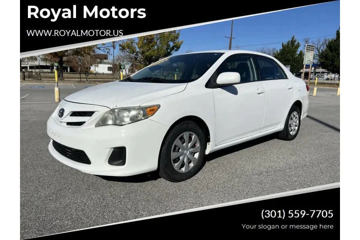$7900 : 2011 Corolla LE image 1