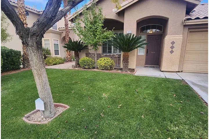 $1750 : HOME AVAILABLE IN LAS VEGAS image 8