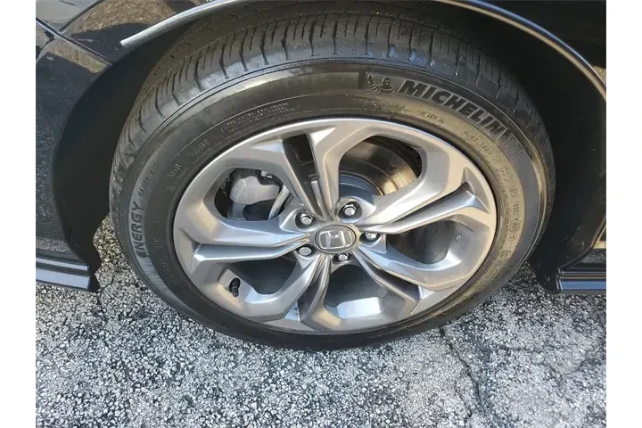 $21990 : Honda Accord 2024 EX 4dr Sed image 7