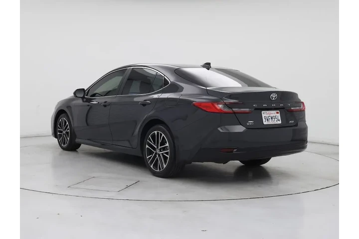 $36998 : Toyota Camry 2026 AWD XLE 4d image 2