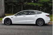 $21995 : Tesla Model 3 2023 4dr Sedan thumbnail