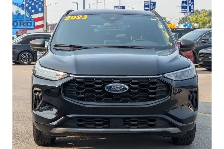 $23749 : Ford Escape 2023 AWD ST-Line image 9
