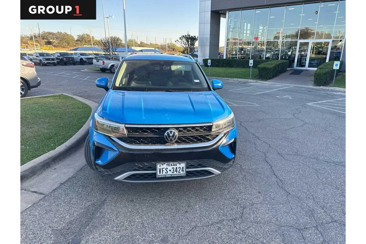 $21971 : Volkswagen Taos 2023 SE 4dr image 1