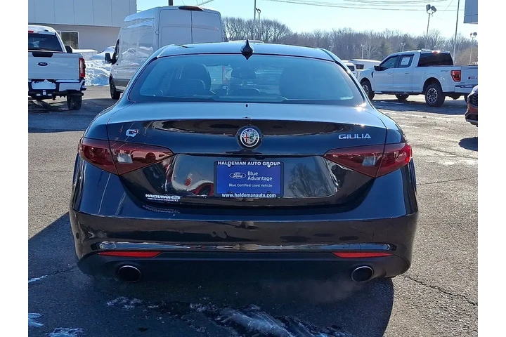 $16995 : Alfa Romeo Giulia 2017 AWD T image 6