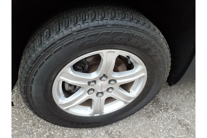 $13641 : GMC Acadia 2017 SLE-1 4dr SU image 9