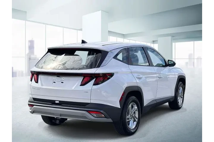 $27888 : Hyundai TUCSON 2025 AWD SE 4 image 4