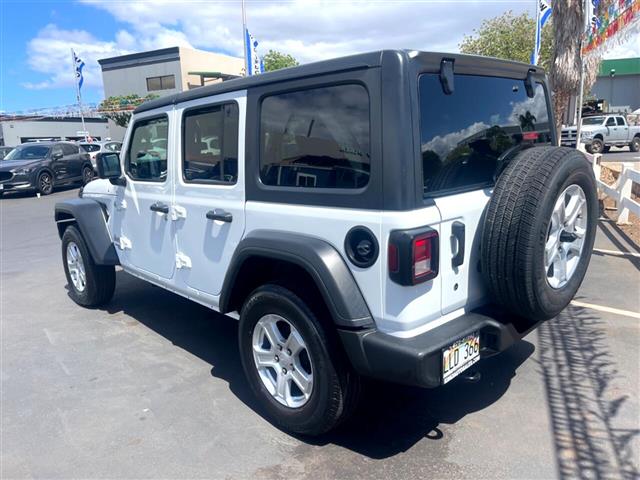 $31995 : 2019 Wrangler image 7