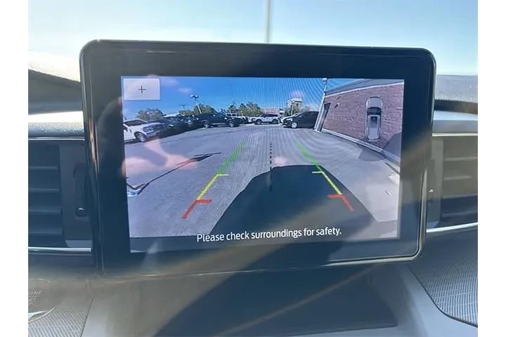 $31900 : Ford Explorer 2023 AWD XLT 4 image 9