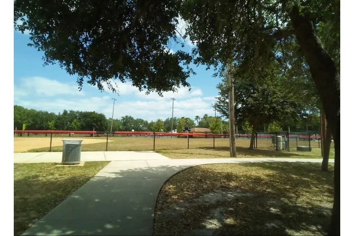 $2500 : Rent image 4