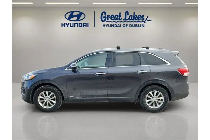 $11366 : Kia Sorento 2017 AWD LX 4dr image 2