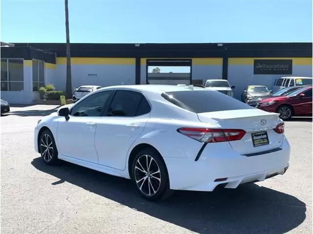 $2500 : 2019 Toyota Camry SE Sedan 4D image 3