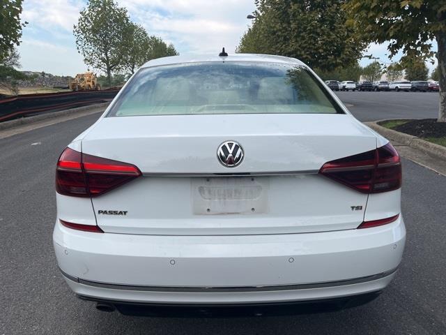 $15451 : PRE-OWNED 2019 VOLKSWAGEN PAS image 8