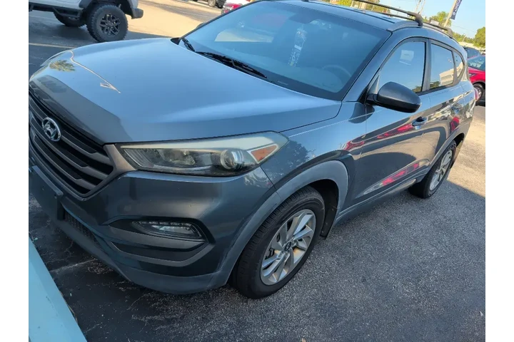 $10449 : Hyundai TUCSON 2016 SE 4dr S image 1