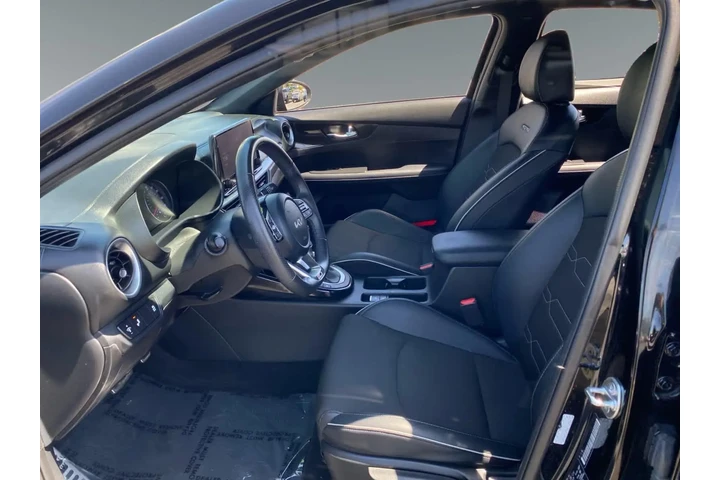 $24407 : Kia Forte 2024 GT-Line 4dr S image 9