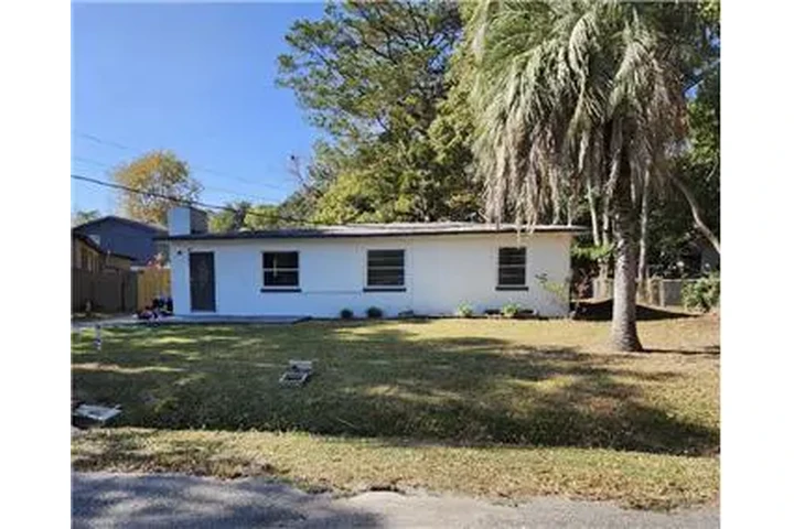 $600 : Rental property with 1 bedro image 1