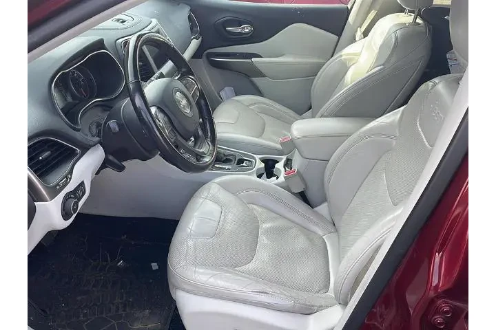 $18995 : Jeep Cherokee 2020 4x4 Latit image 2