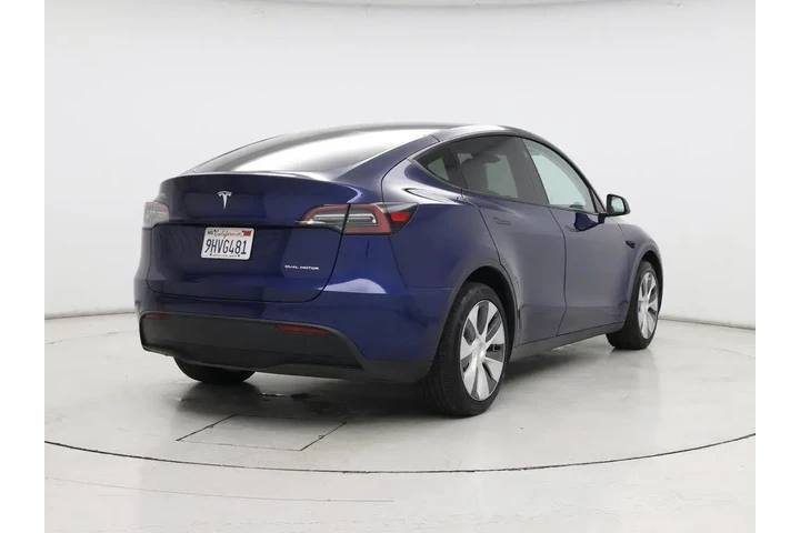$38998 : Tesla Model Y 2023 AWD Long image 8