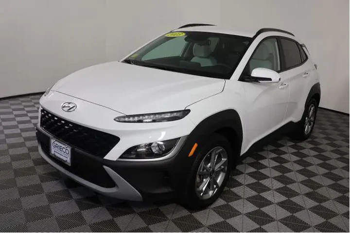 $20289 : Hyundai KONA 2023 AWD SEL 4d image 4