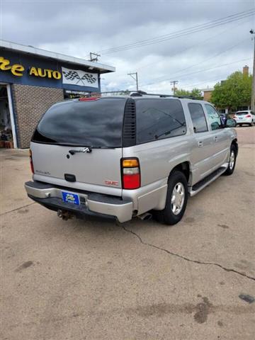 $4599 : 2004 GMC Yukon XL Denali image 7