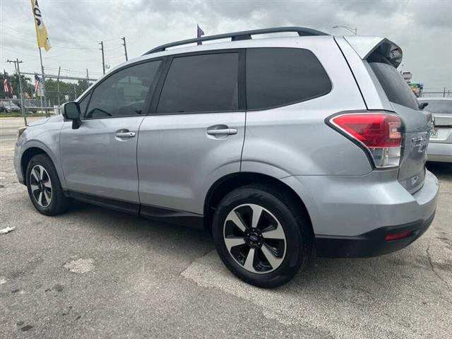 $9875 : 2017 Forester 2.5i Premium image 4