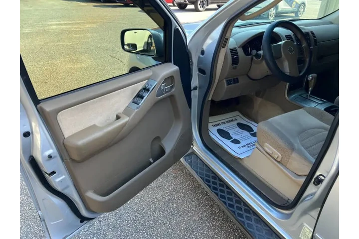 $6999 : 2006 Pathfinder SE image 9