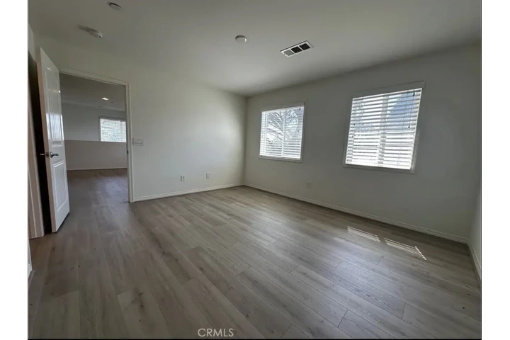 $1000 : Nueva ADU de 1 dormitorio y 1 image 5
