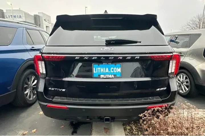 $39995 : Ford Explorer 2025 AWD Activ image 4