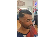 Solicito Barbero en Los Angeles