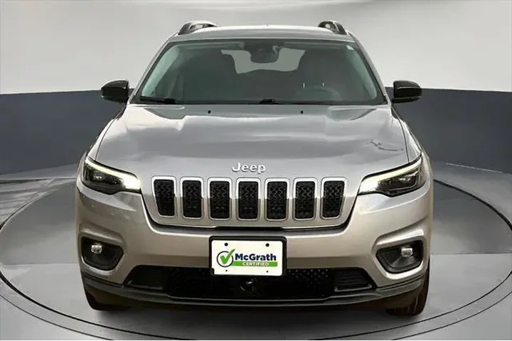 $24141 : Jeep Cherokee 2022 4x4 Latit image 2