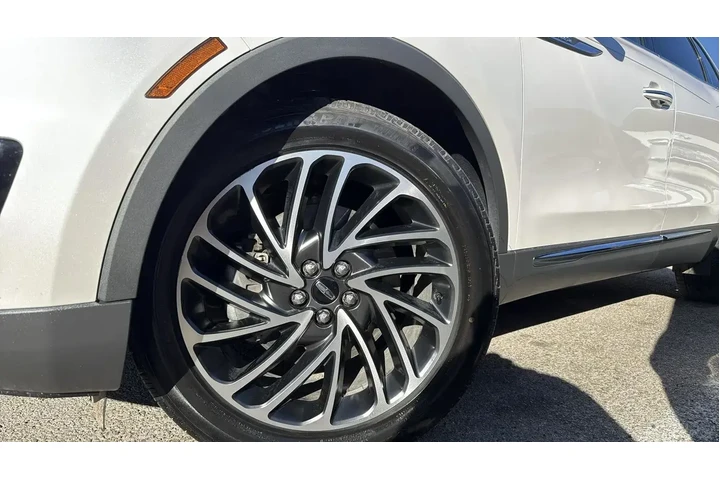 $20881 : Lincoln Nautilus 2019 Reserv image 9