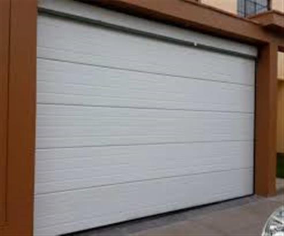 MENDOZA  GARAGE DOORS image 4