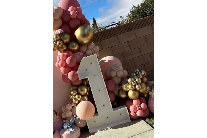 Marquee numbers 4ft image 1